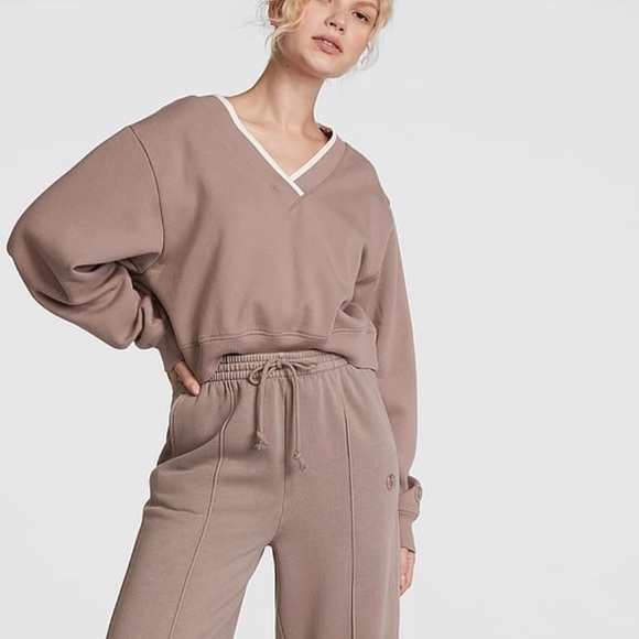 Victoria’s Secret Pink Premium Fleece V-Neck Pullover In Iced Coffee-SizeM🤎 - Picture 3 of 8